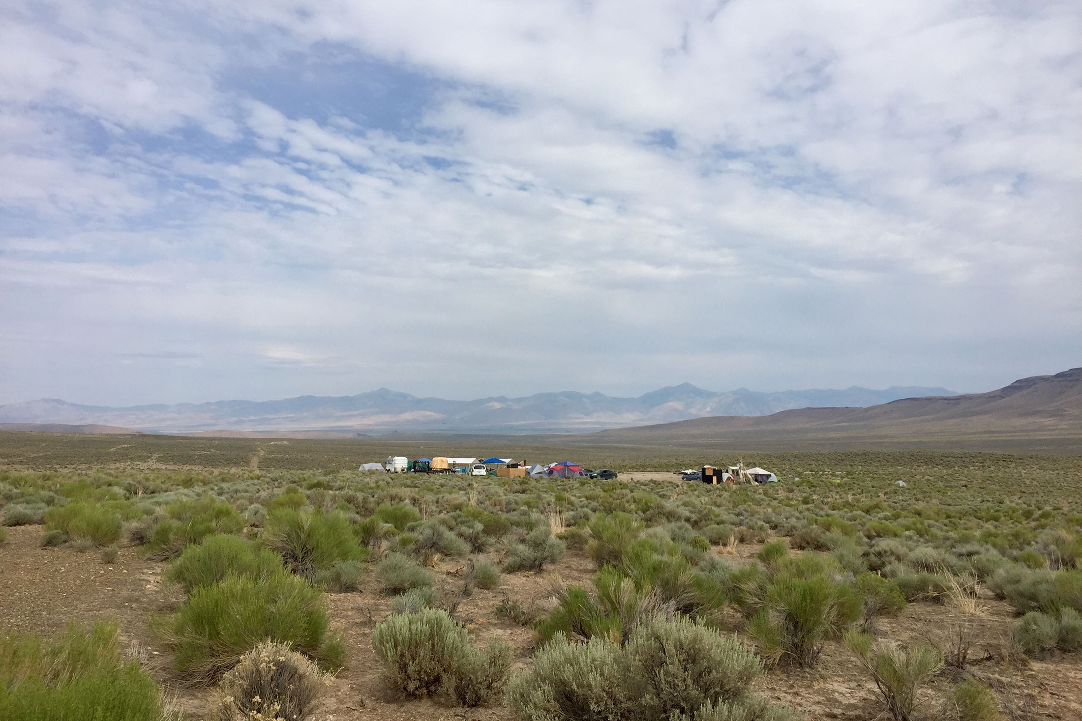 View of Camp Peehee Mu’huh, a prayer and protest camp of Paiute Shoshone tribal members and allies, in July 2021. Photo by Jessica Ng.